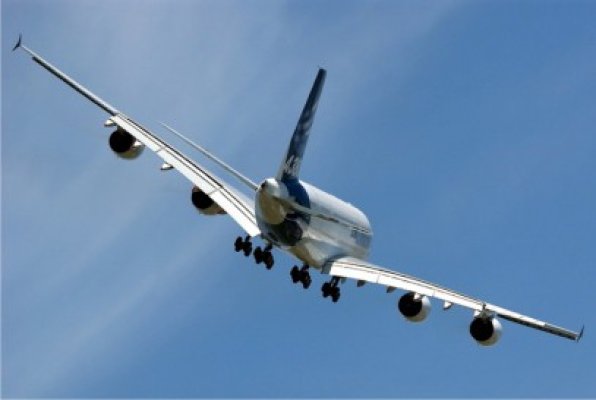 Tender vine cu un nou brand pe piaţa aeriană şi mizează pe aeroportul din Tulcea